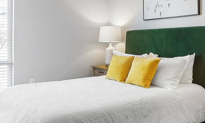 Downtown Indianapolis Apartment | Landing | Spectacular Studio, Pool, Rooftop Lounge