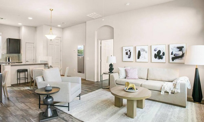 The Forum Apartment | Landing | Stunning 1BD, Gym