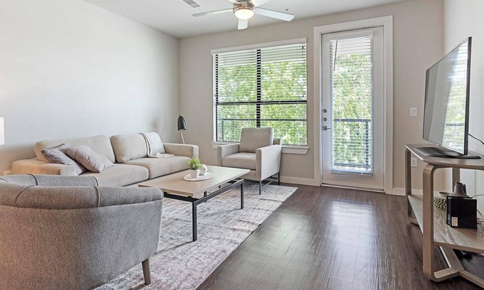 Forest Crest Apartment | Landing | Stunning 2BD, Clubhouse, Rooftop Lounge