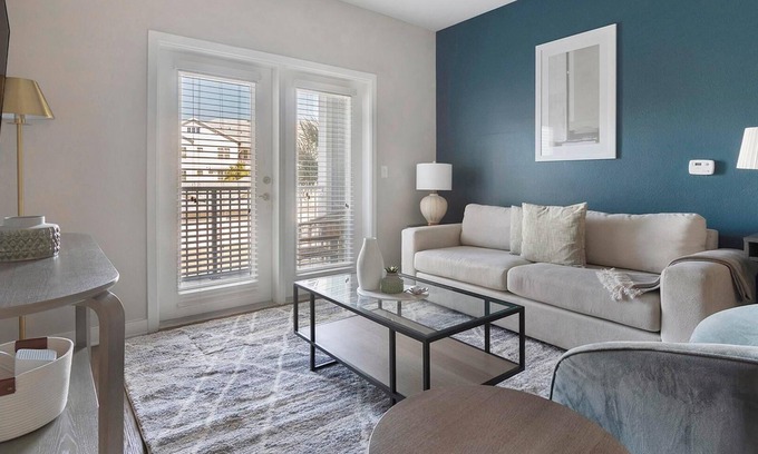 Southside Apartment | Landing | Stunning 2BD, Clubhouse, Gym