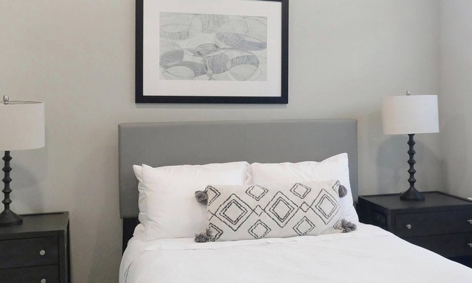 Fort Myers Apartment | Landing | Stylish 1BD, Gym, Yoga Studio