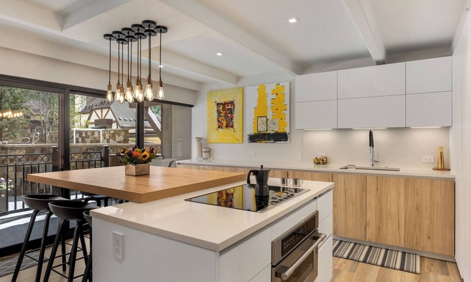 Vail Condo | Landmark 104 - 2 Bedroom Diamond