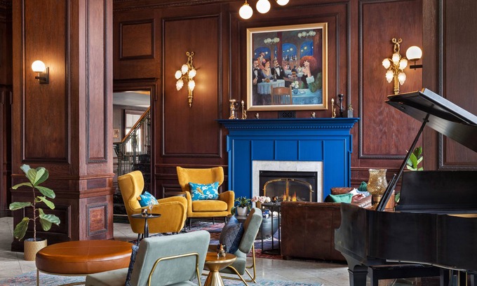 Marquette Hotel | Landmark Inn