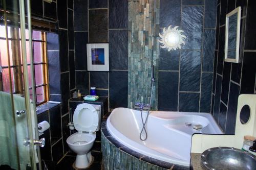 Greater Johannesburg Metropolitan Area Bed & Breakfast | Lang De Moun Mon