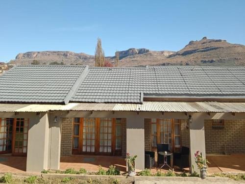 Phuthaditjhaba House | Lapaleholo Guesthouse