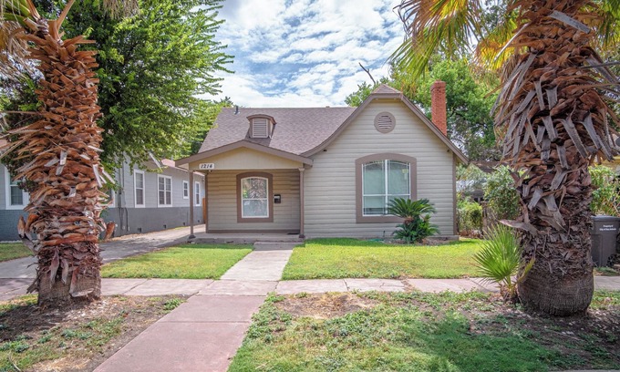 Denver Heights Cottage | Large 3br/2ba Family Home W/patio Near Downtown!