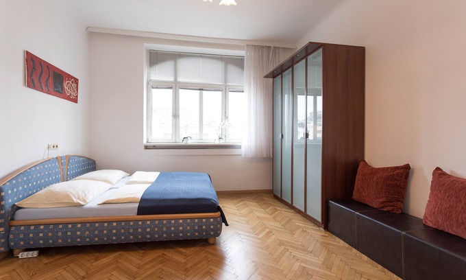 Josefstadt Apartment | Large, bright apartment for 2 - 4 people in a central location