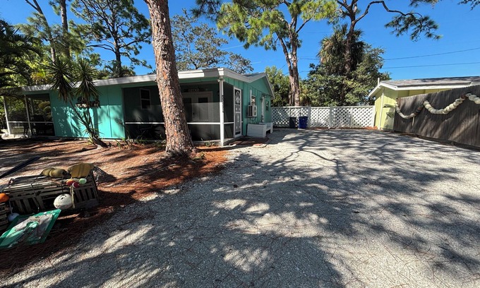 Bonita Bay Cottage | Large Deck On Imperial Gulf Access River Kayak Launch Kit W&D 1.3M To Beach