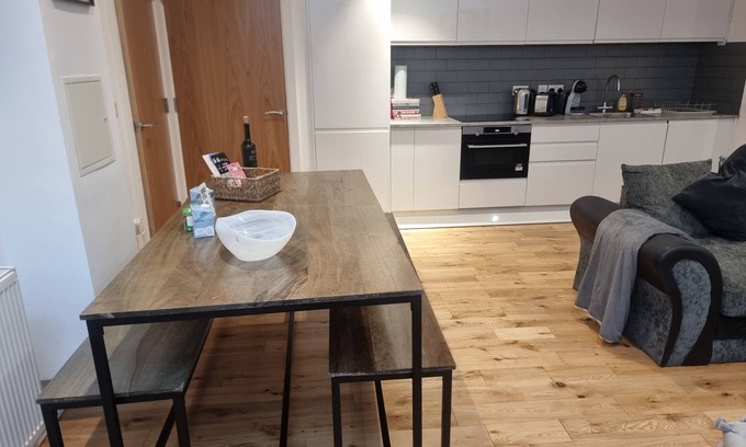 Billingsgate Apartment | Large Duplex 7 Adults at London Bridge