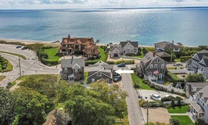 Falmouth Heights House | Large Falmouth Heights Home Sleeps Up to 17 RPAM030