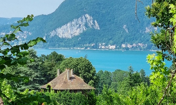 Sevrier Villa | Large family villa with pool and jacuzzi close to the lake
