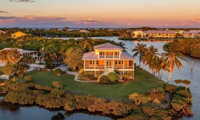 Bokeelia House | Large home on private penninsula with waterfront and views on three sides.