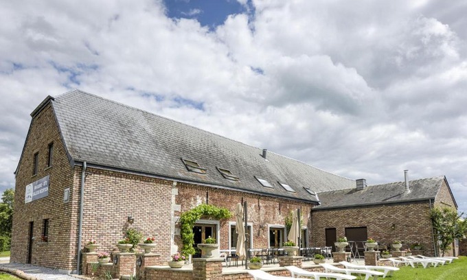 Houyet House | Large house ideal for families