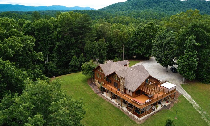 Boomer Cabin | Large LAKE Mountain Home with Private Dock on Kerr Scott Lake!