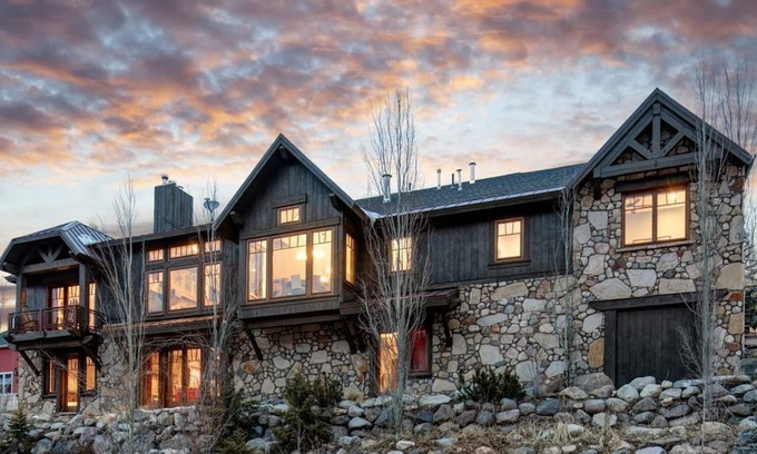 Deer Valley House | Large, Luxe, walk2town, 2 min DV & PC bases. Theater, game room, steam room