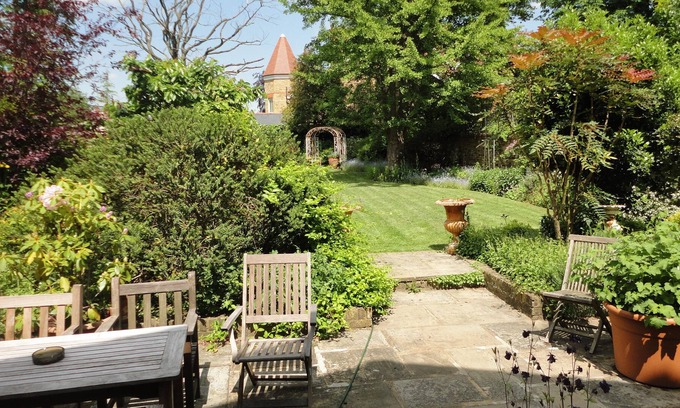 Ealing House | LARGE LUXURIOUS LONDON HOUSE EALING, LOVELY GARDEN - GREAT PLACE TO STAY