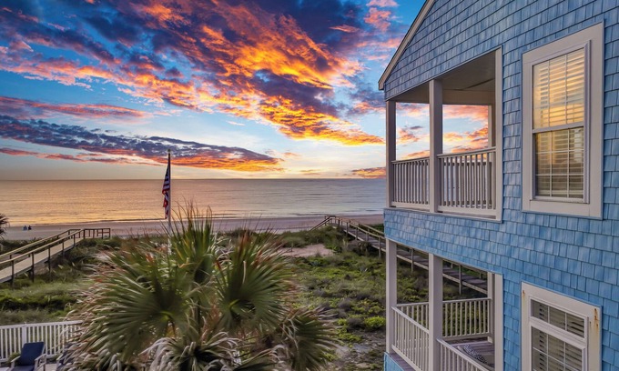 Vilano Beach House | Large Luxury BEACHFRONT home on Vilano Beach with hot tub and pool!