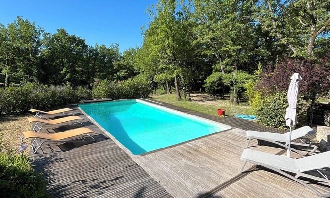 Pierrevert House | Large Provencal house with swimming pool