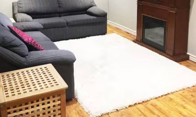Norval House | Large Quiet Entire Basement,Separate Entrance SelfCheckin,20 minutes to airport.