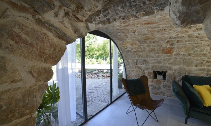Gostinjac House | Large stone house Casa di Pietra with pool for up to 8 people
