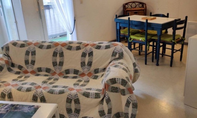 Aulus-les-Bains Apartment | Large Studio Balcony Private Parking 2/3 persons Aulus les Bains 10 kms from Guzet
