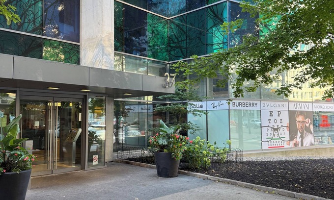 Bay Street Corridor Condo | Large studio with balcony on Bay & College in the heart of downtown Toronto