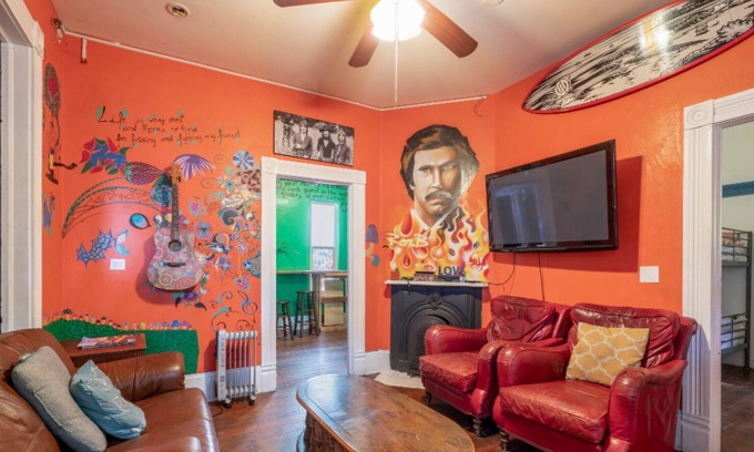 Downtown San Diego House | Large Victorian Artist House For Groups in Downtown