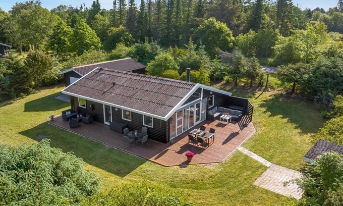 Trend House | "Laris" - 700m to the fjord by Interhome