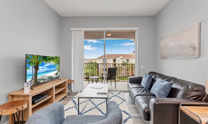 Florida Central Atlantic Coast Apartment | Last Minute Disney Getaway! Luxury Condo with Private Balcony. Book Now! #39214