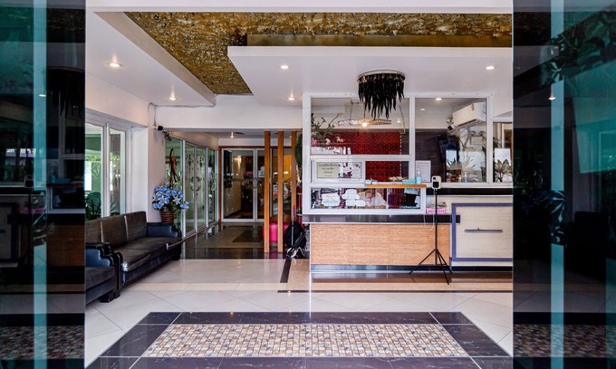 Bangkok Hotel | Latin Garden