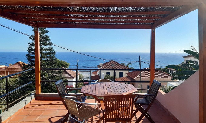 Santa Maria Maior House | Laurels House in Funchal - Typical and quiet