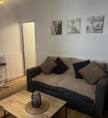 Marengo - Jolimont Apartment | Laurema's BnB