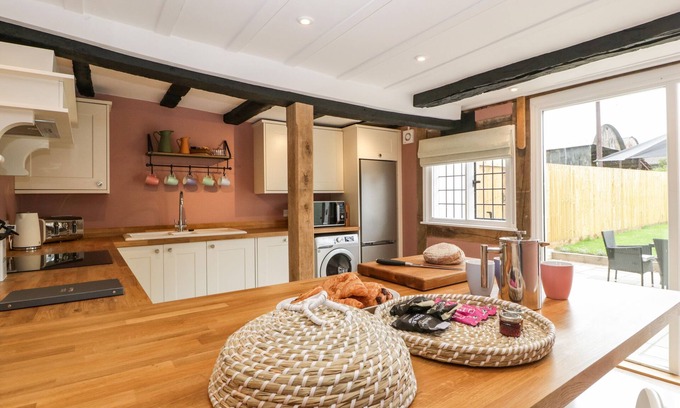 Malvern Cottage | Lavender Cottage