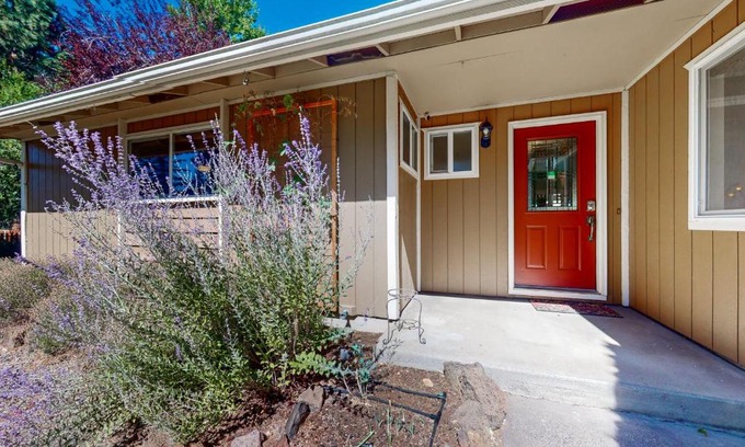 Larkspur House | Lavender Hollow