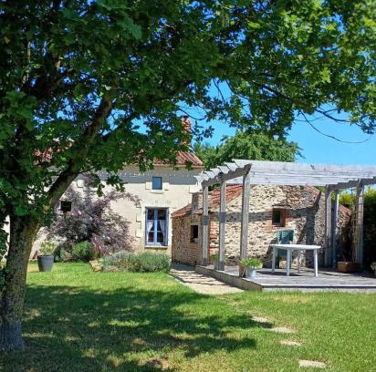 Cersay House | Lavender House - Traditional & charming stone home