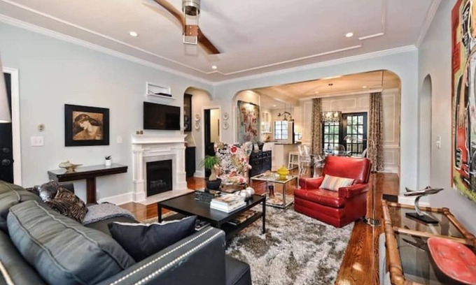 Myers Park Condo | Lavish Myers Park 4 King Condos, 8BR | Private