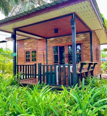 Nong Thale Ski Chalet | Lay Back Villa Wooden House AC Hot shower High Speed Internet