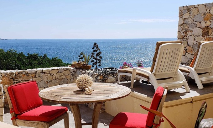 Hidalgo Apartment | LB103 Views to Zicatela! Listen to the waves.