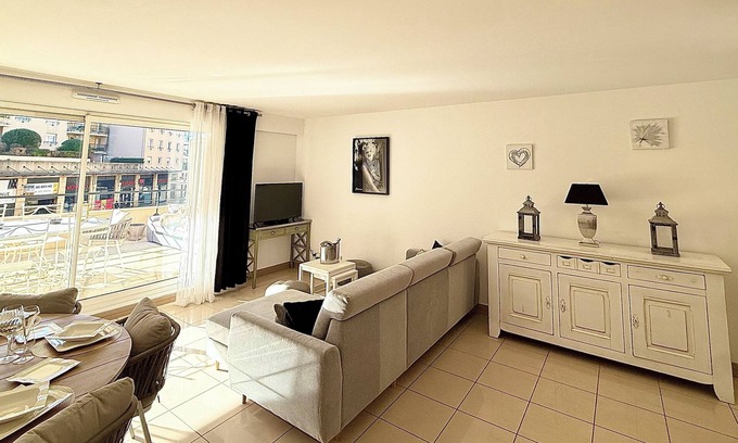 Couronne Urbaine Apartment | Le Aix Rotonde Mirabeau 4* - T4/110 m2 downtown with terrace 30 m2 garage