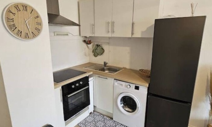 Saint-Hippolyte Apartment | Le Barcares, Logement à 200m de la Grande Plage