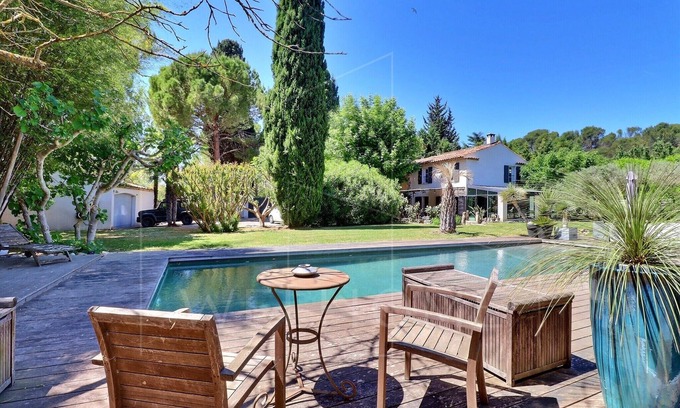 Ventabren House | Le Bastidon - Elegant 18th Century Bastide