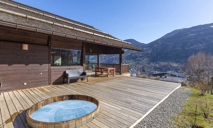 Saint-Gervais-les-Bains Ski Chalet | Le Bois Joly, on track, outdoor spa, sauna