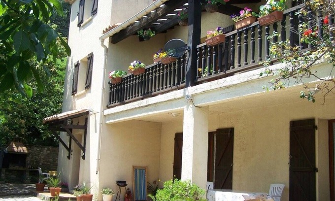 Le Vigan Villa | Le Cévenn'hols - Gîte 2 Terrasse Dans Propriété au Calme