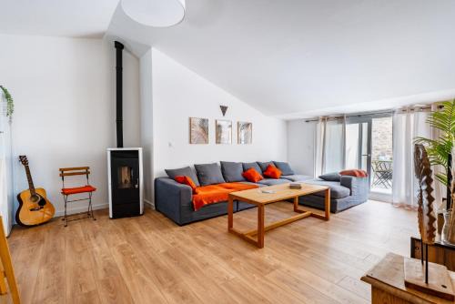 Saint-Romain-en-Viennois Apartment | Le CESAR - Spacieux et Elégant