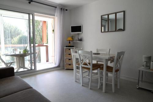 Saint-Jacques Apartment | Le Clapotis - T2 à 100 m de la plage avec parking