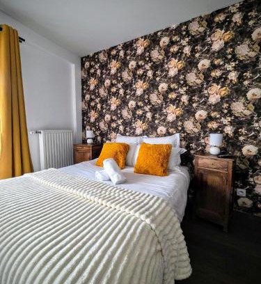 Perouges Bed & Breakfast | Le Clos des Roses - Chambre d'hôtes