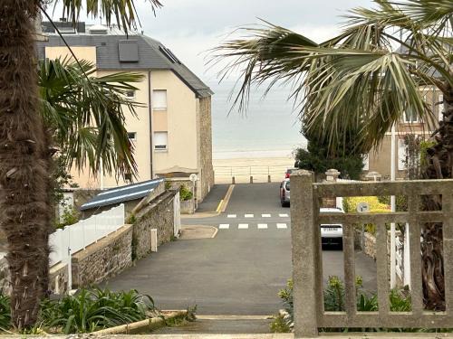 Pleneuf-Val-Andre Apartment | Le Cocon Bleu - Belle Vue mer