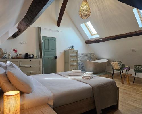 Saint-Yrieix-la-Perche Bed & Breakfast | Le Cocon - Domaine du Vertendre