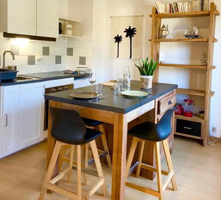 Sallanches Apartment | Le coin cosy des 4 têtes - balcon - vue montagnes - proche centre & gare