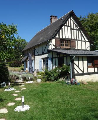 La Fresnaie-Fayel House | Le cottage du Coudray, gîte avec chalet sauna